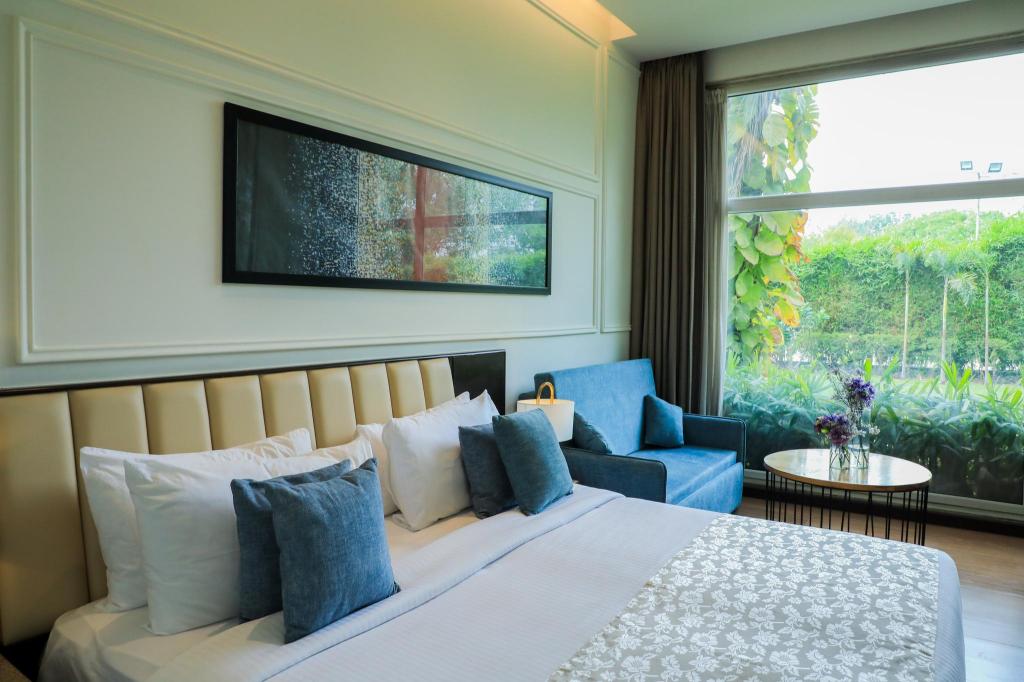 Room image 3
